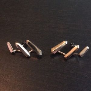 Kendra Scott rose gold earrings